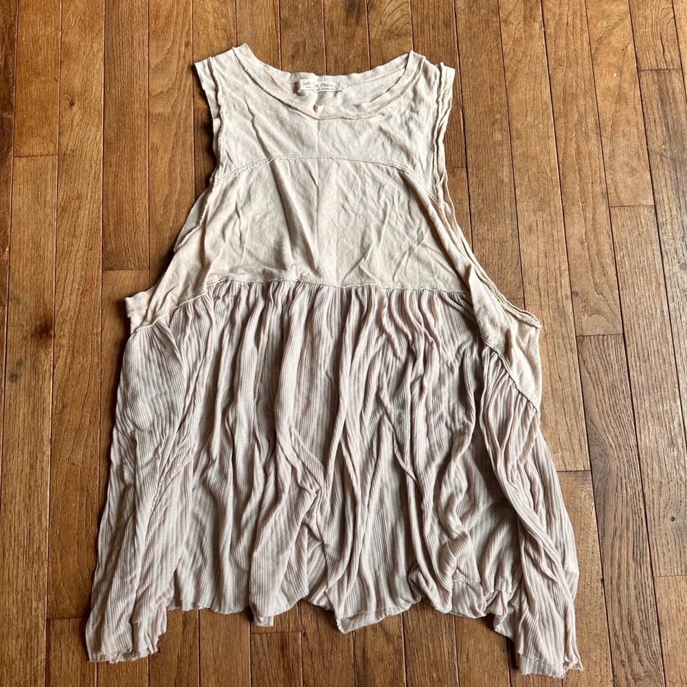 We The Free Y2K Peplum Tank Top Womens Small Pleated Babydoll Beige Flowy read